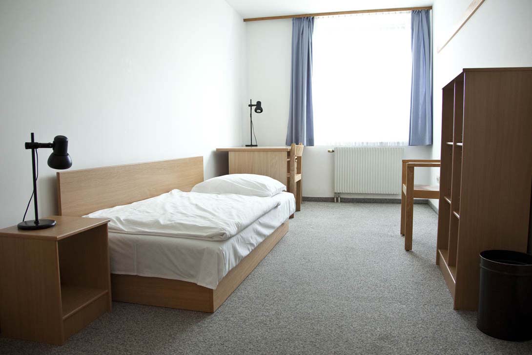 Haus Wehlistraße 35-43 — official interior photo