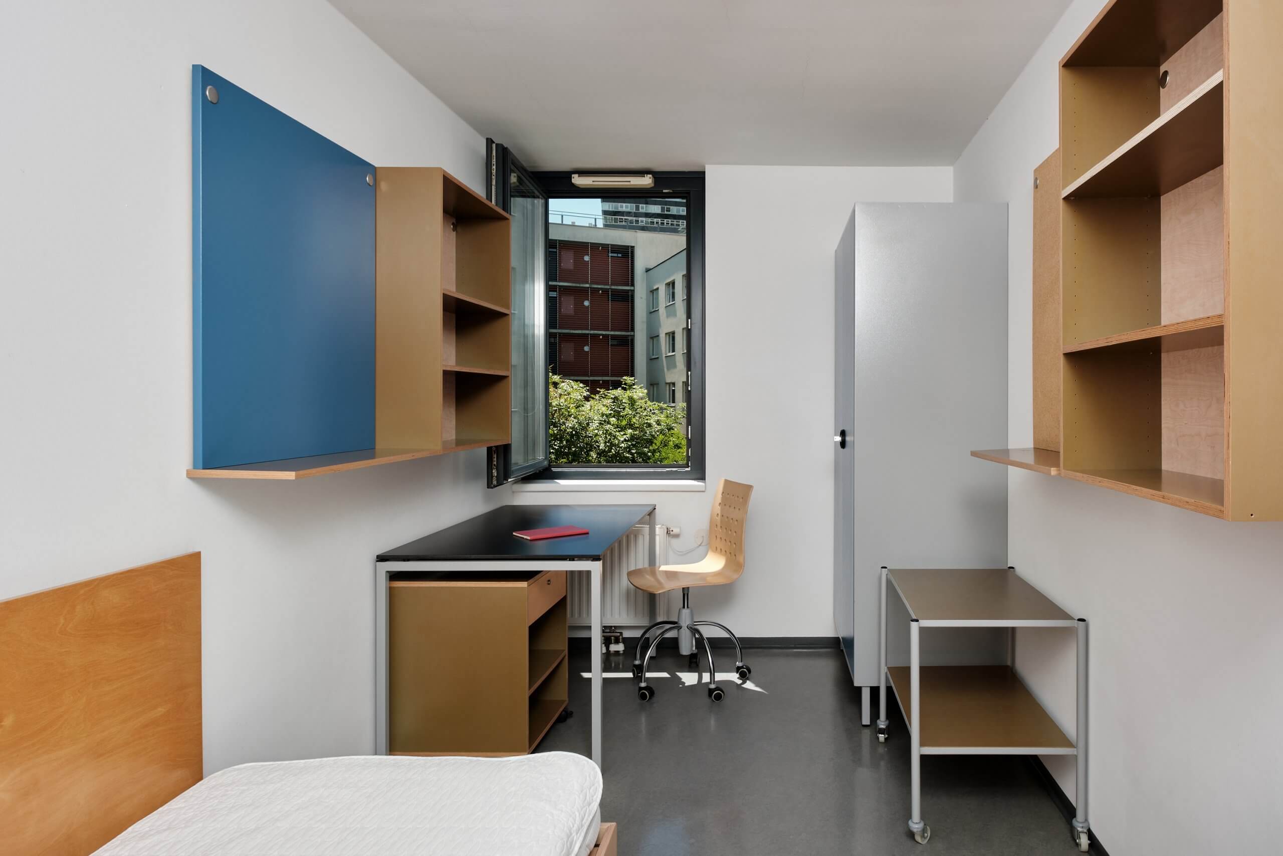 Erdbergstraße — official interior photo